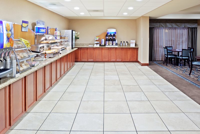 Holiday Inn Express & Suites MARYSVILLE - Gold Bar, WA