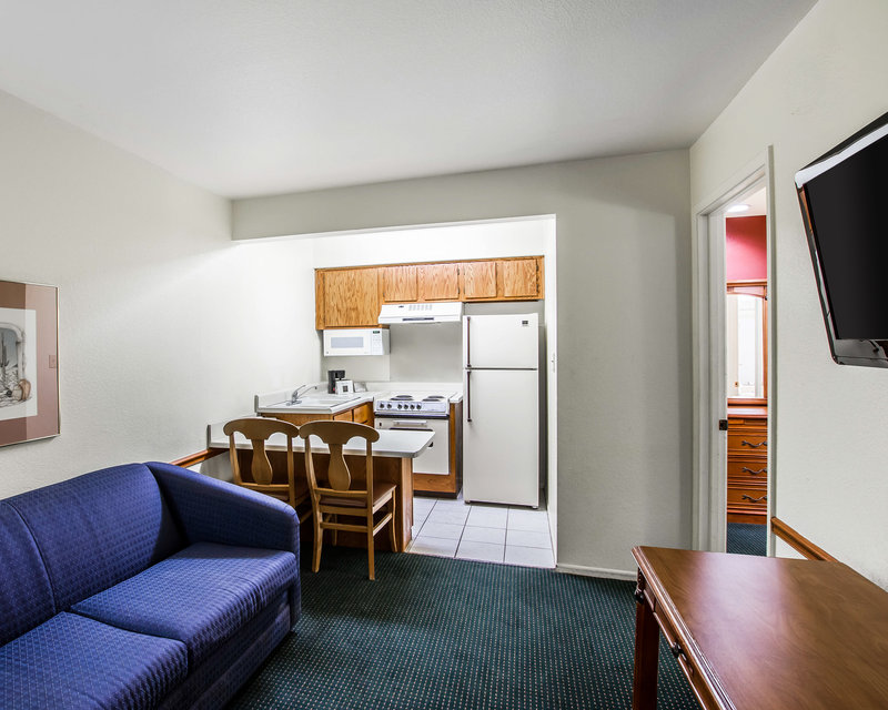 Quality Inn & Suites - Mesa, AZ