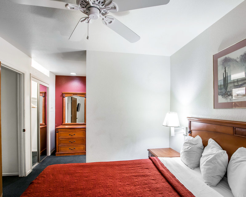 Quality Inn & Suites - Mesa, AZ
