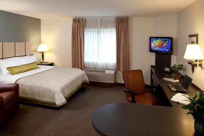 Candlewood Suites PHILADELPHIA-WILLOW GROVE - Horsham, PA