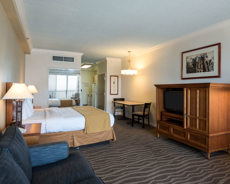 Quality Inn & Suites Beachfront - Ocean City, MD