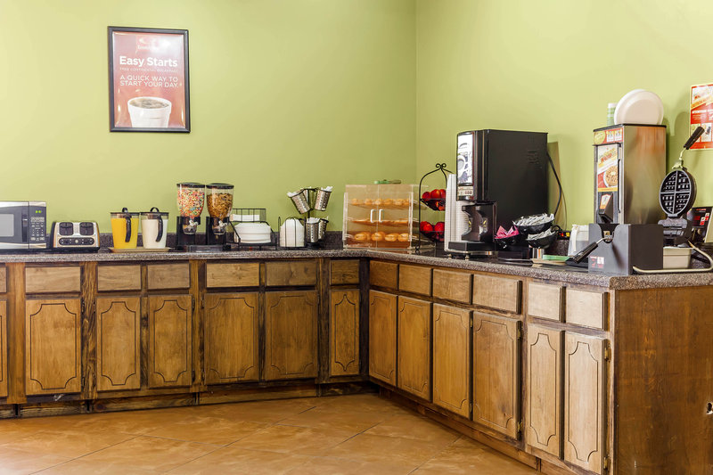 Econo Lodge Inn & Suites - Hamilton, AL