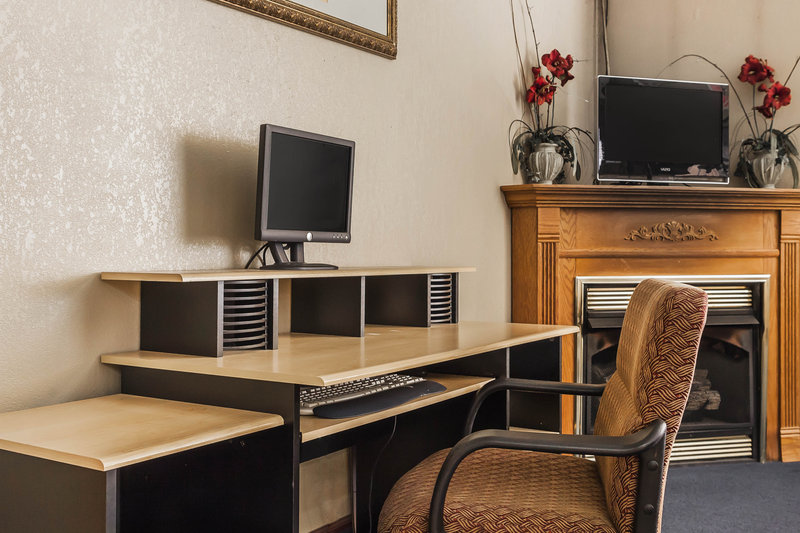 Econo Lodge Inn & Suites - Hamilton, AL