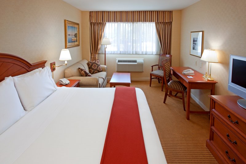 Holiday Inn Express LYNBROOK - ROCKVILLE CENTRE - Roslyn Heights, NY