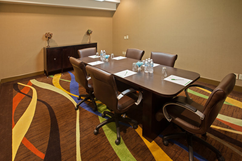 Holiday Inn EVANSVILLE AIRPORT - Evansville, IN