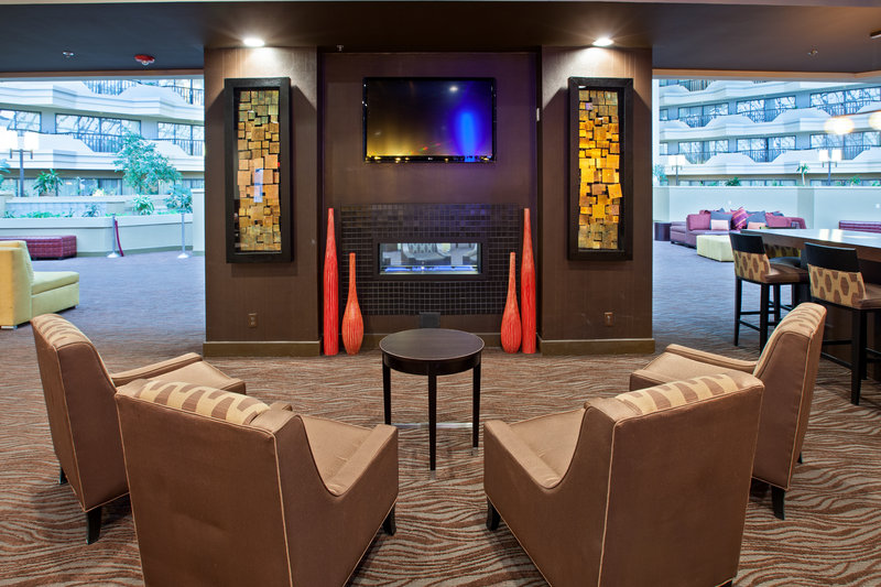 Holiday Inn EVANSVILLE AIRPORT - Evansville, IN
