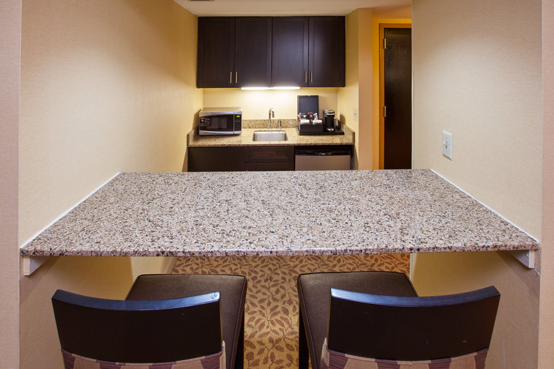 Holiday Inn EVANSVILLE AIRPORT - Evansville, IN