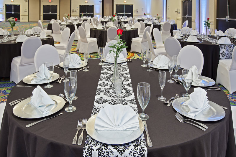 Holiday Inn EVANSVILLE AIRPORT - Evansville, IN