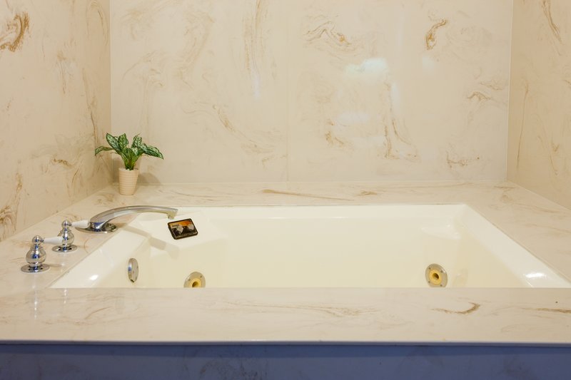 Holiday Inn-Grand Mountain - Billings, MT