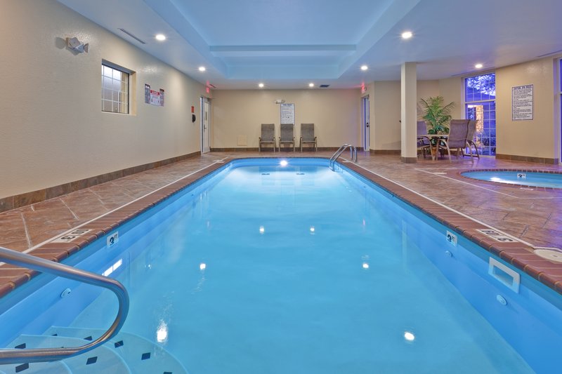 Candlewood Suites BOWLING GREEN - Oakland, KY