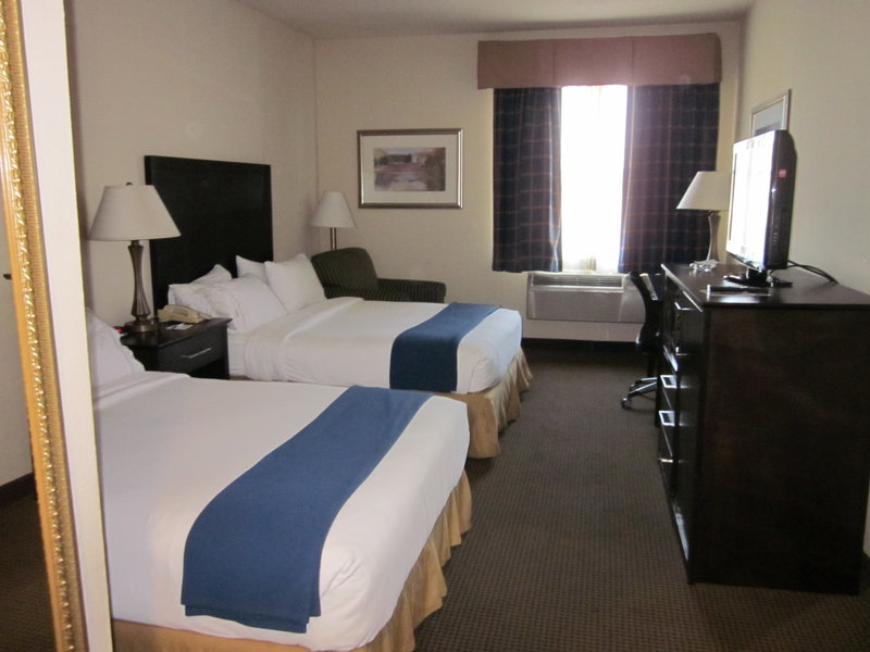 Holiday Inn Express OWASSO - Schaumburg, IL