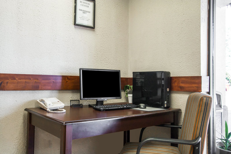 Econo Lodge - Beaufort, SC