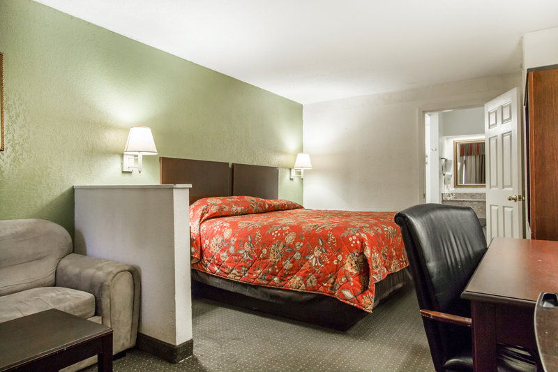 Econo Lodge - Beaufort, SC