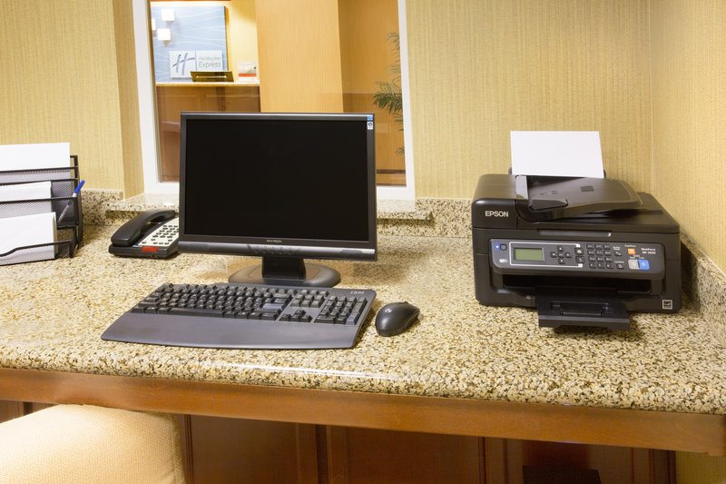 Holiday Inn Express YREKA-SHASTA AREA - Shasta Lake, CA