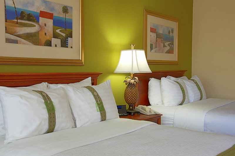 Holiday Inn Hotel & Suites VERO BEACH-OCEANSIDE - Sebastian, FL