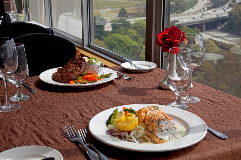 Holiday Inn - Long Beach, CA