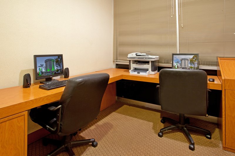 Holiday Inn - Long Beach, CA