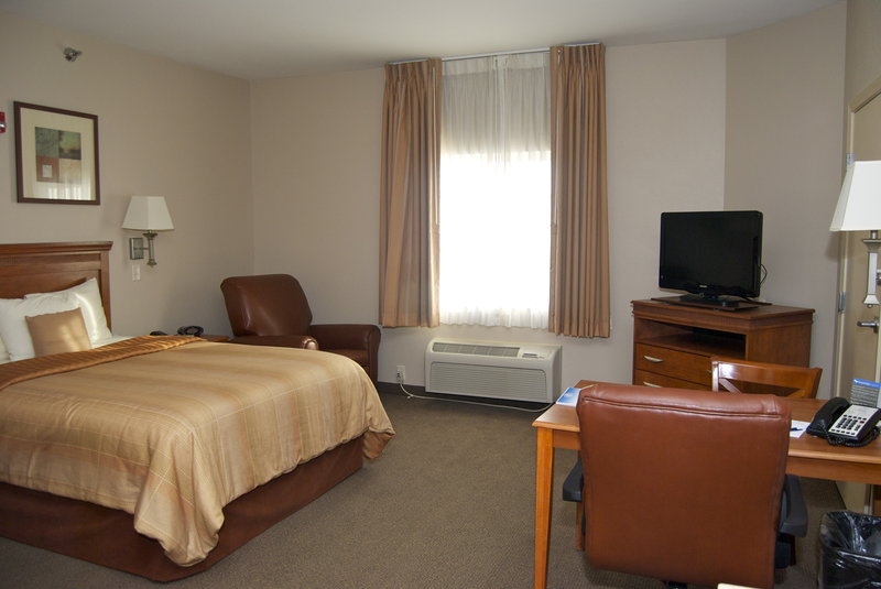 Candlewood Suites ELKHART - Elkhart, IN