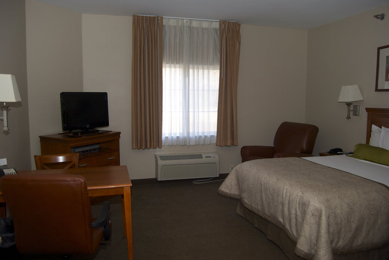 Candlewood Suites ELKHART - Elkhart, IN