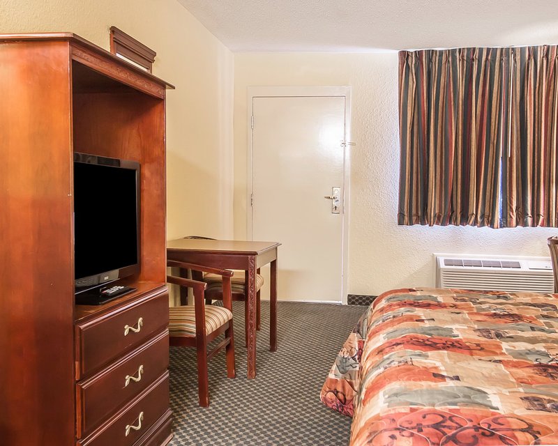 Rodeway Inn - Prattville, AL