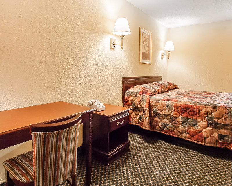 Rodeway Inn - Prattville, AL