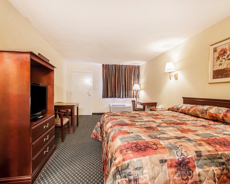 Rodeway Inn - Prattville, AL