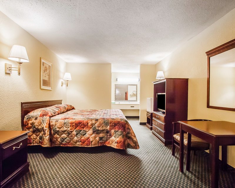 Rodeway Inn - Prattville, AL