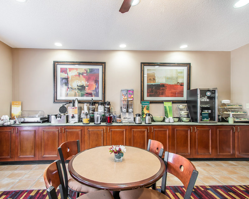 Quality Inn - Thomasville, AL