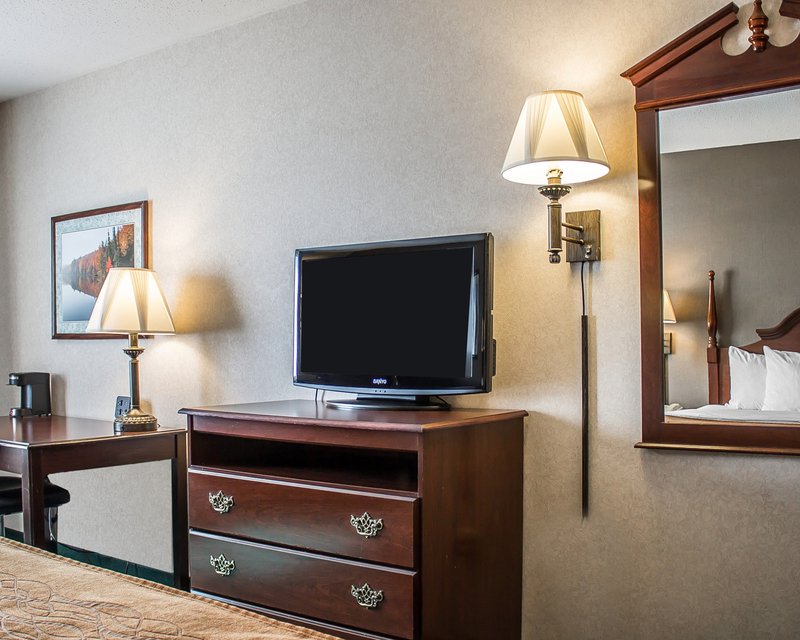 Quality Inn & Suites - Newberry, MI