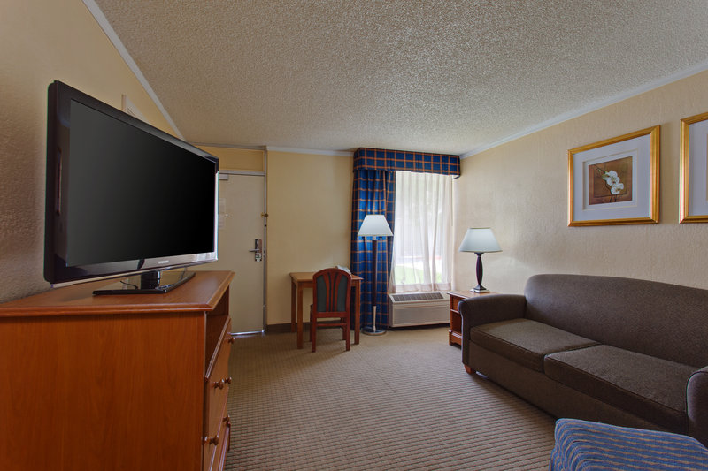 Holiday Inn - Long Beach, CA