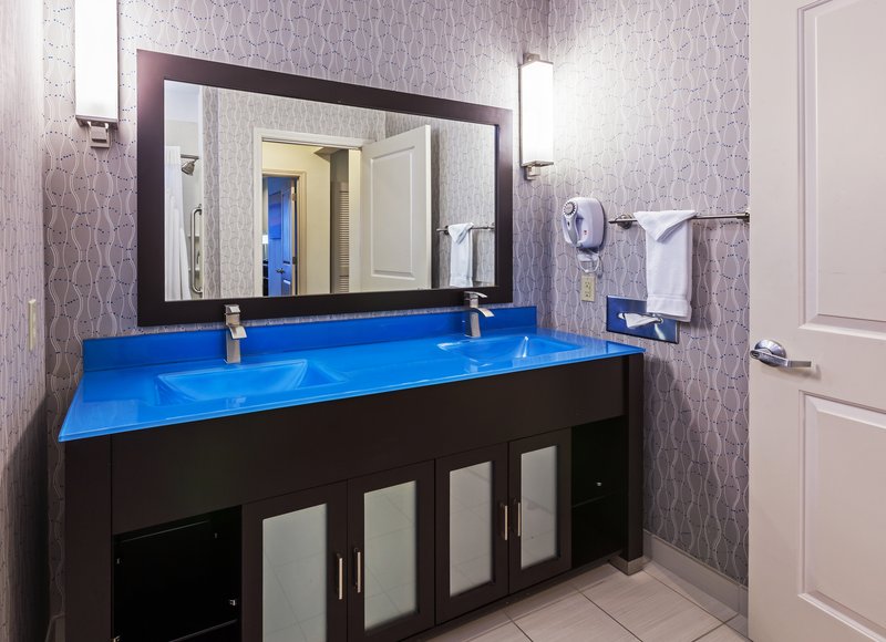 Holiday Inn KEMAH (NEAR BOARDWALK) - Kemah, TX
