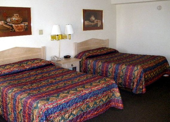 Rodeway Inn - Carlsbad, NM