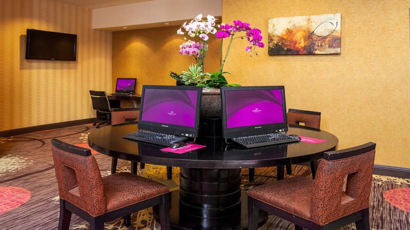 Vineyards Chop House-Crowne Plaza Hotel Concord - Concord, CA