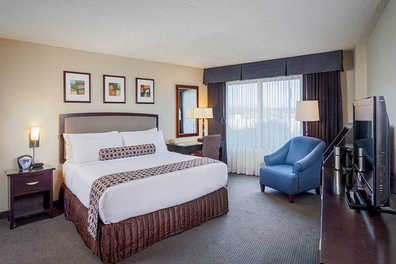 Vineyards Chop House-Crowne Plaza Hotel Concord - Concord, CA