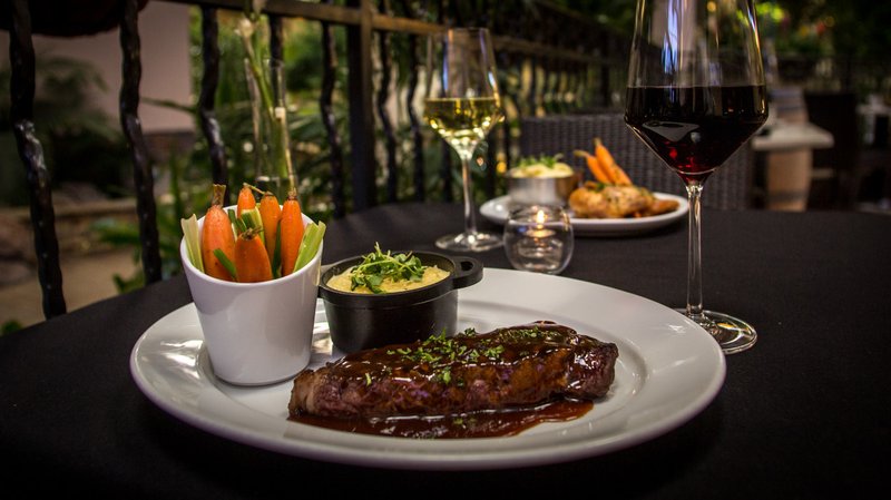 Vineyards Chop House-Crowne Plaza Hotel Concord - Concord, CA