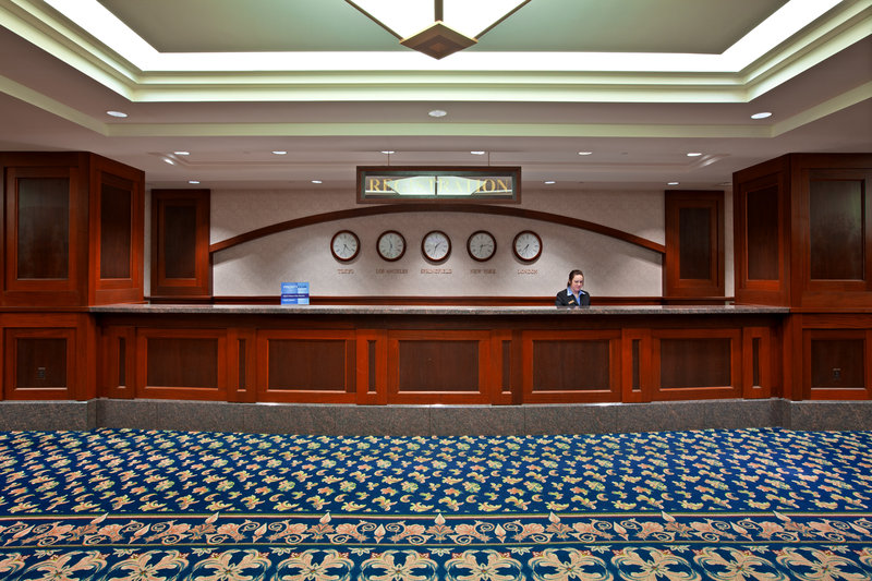 Crowne Plaza-Springfield - Mount Pulaski, IL