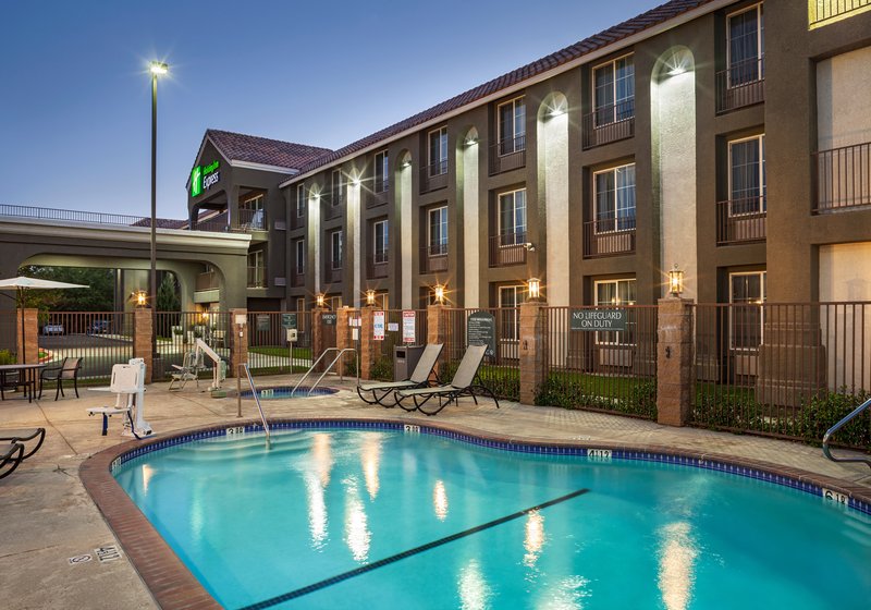 Holiday Inn Express Lancaster - Huachuca City, AZ