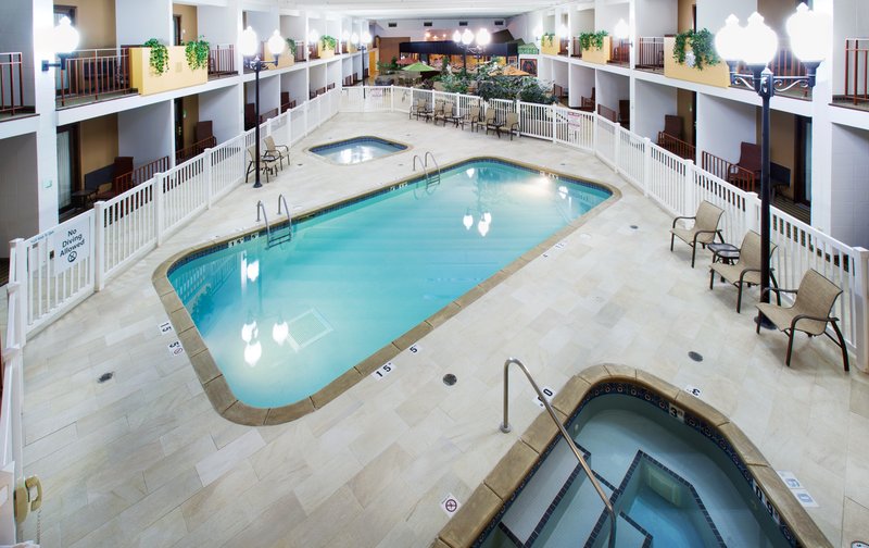Holiday Inn AUSTIN CONFERENCE CENTER - Austin, MN