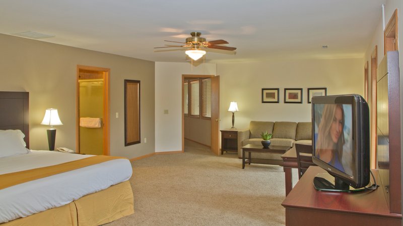 Holiday Inn Express WISCONSIN DELLS - Arkdale, WI