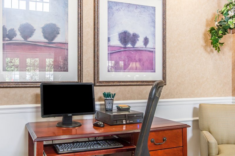 Quality Inn - Gallatin, TN