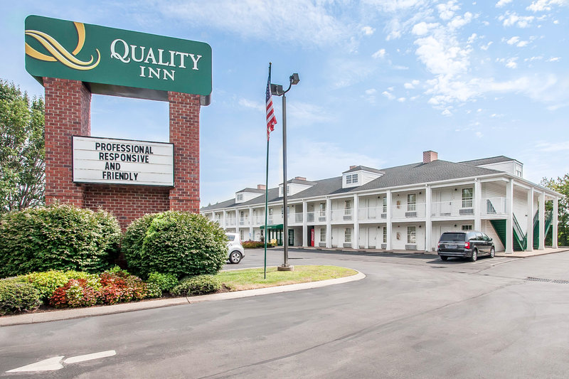 Quality Inn - Gallatin, TN