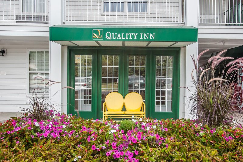 Quality Inn - Gallatin, TN