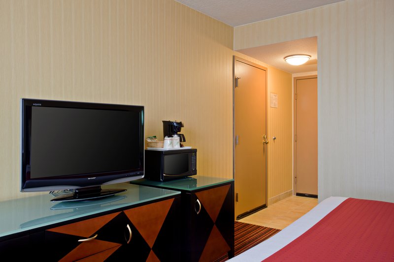 Holiday Inn Long Beach Downtown - Long Beach, CA