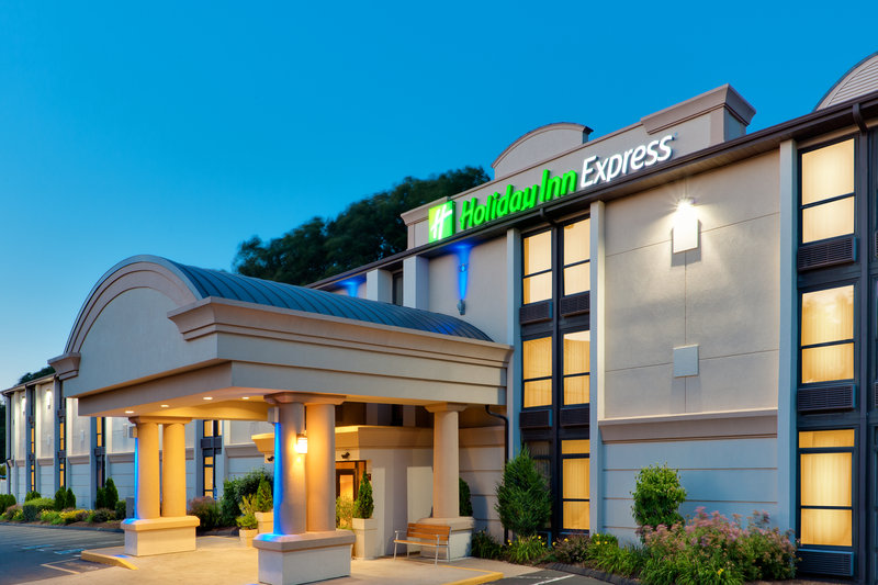 Holiday Inn Express SOUTHINGTON - Southington, CT