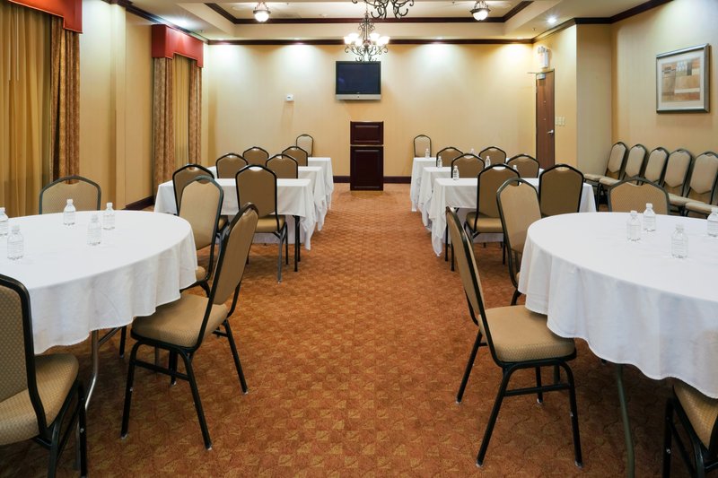 Holiday Inn Express & Suites ATHENS - Athens, TX