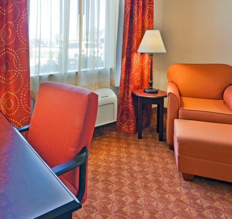 Holiday Inn Express & Suites ATHENS - Athens, TX