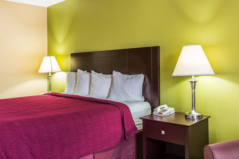 Quality Inn & Suites - Vidalia, GA