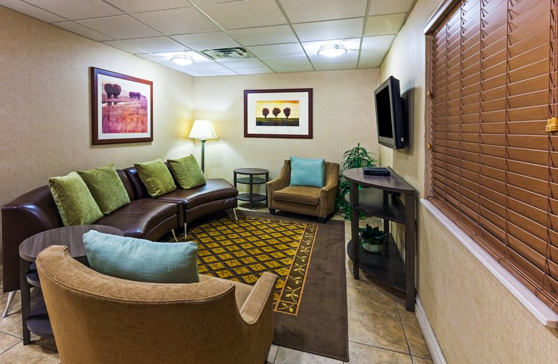 Candlewood Suites OWASSO - Owasso, OK