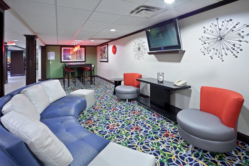Holiday Inn Express CLEVELAND AIRPORT - BROOK PARK - Brook Park, OH