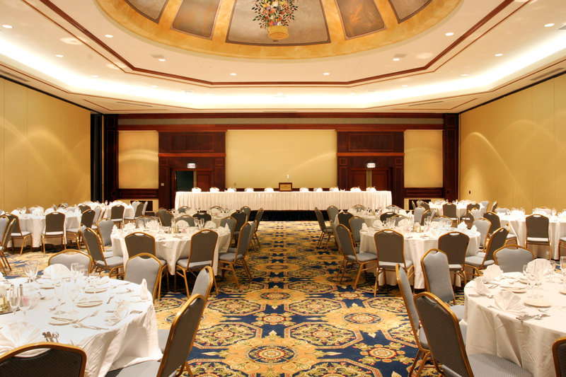 Crowne Plaza-Springfield - Mount Pulaski, IL